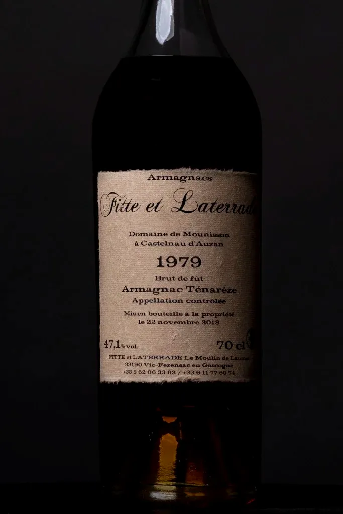 Rag paper on 1979 bottle
