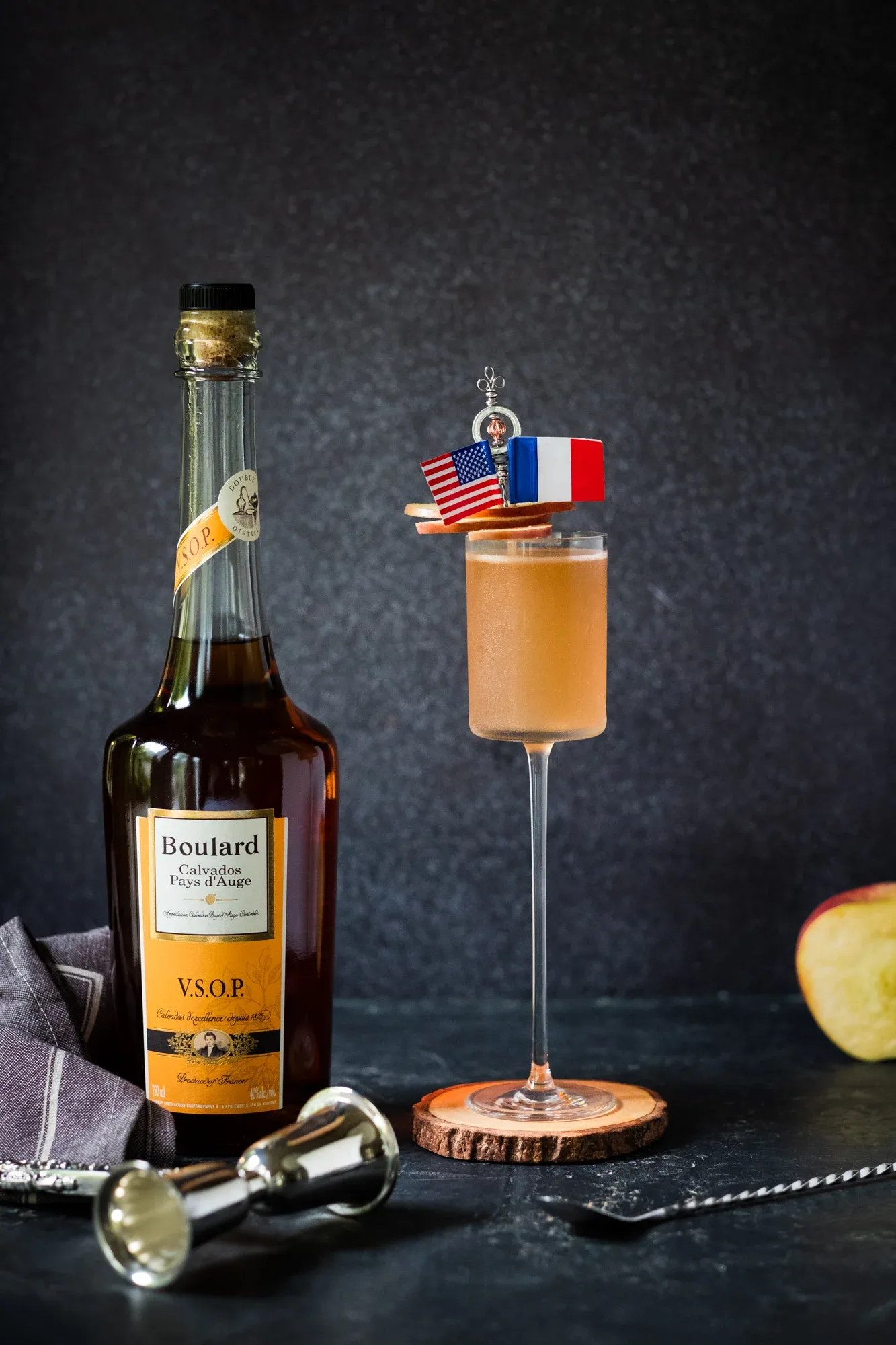 Six Figures cocktail preparation