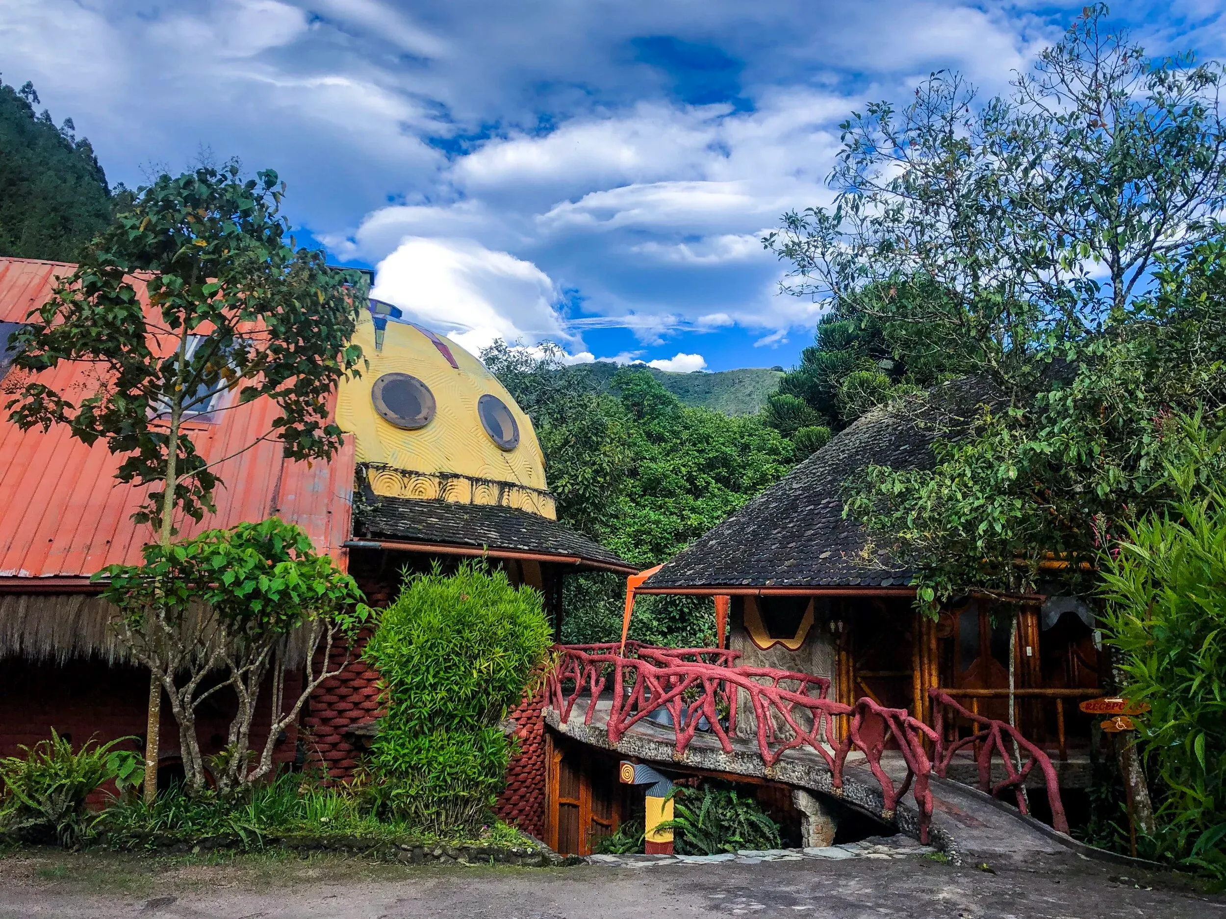 Hosteria Finca Chamanapamba treehouse hotel