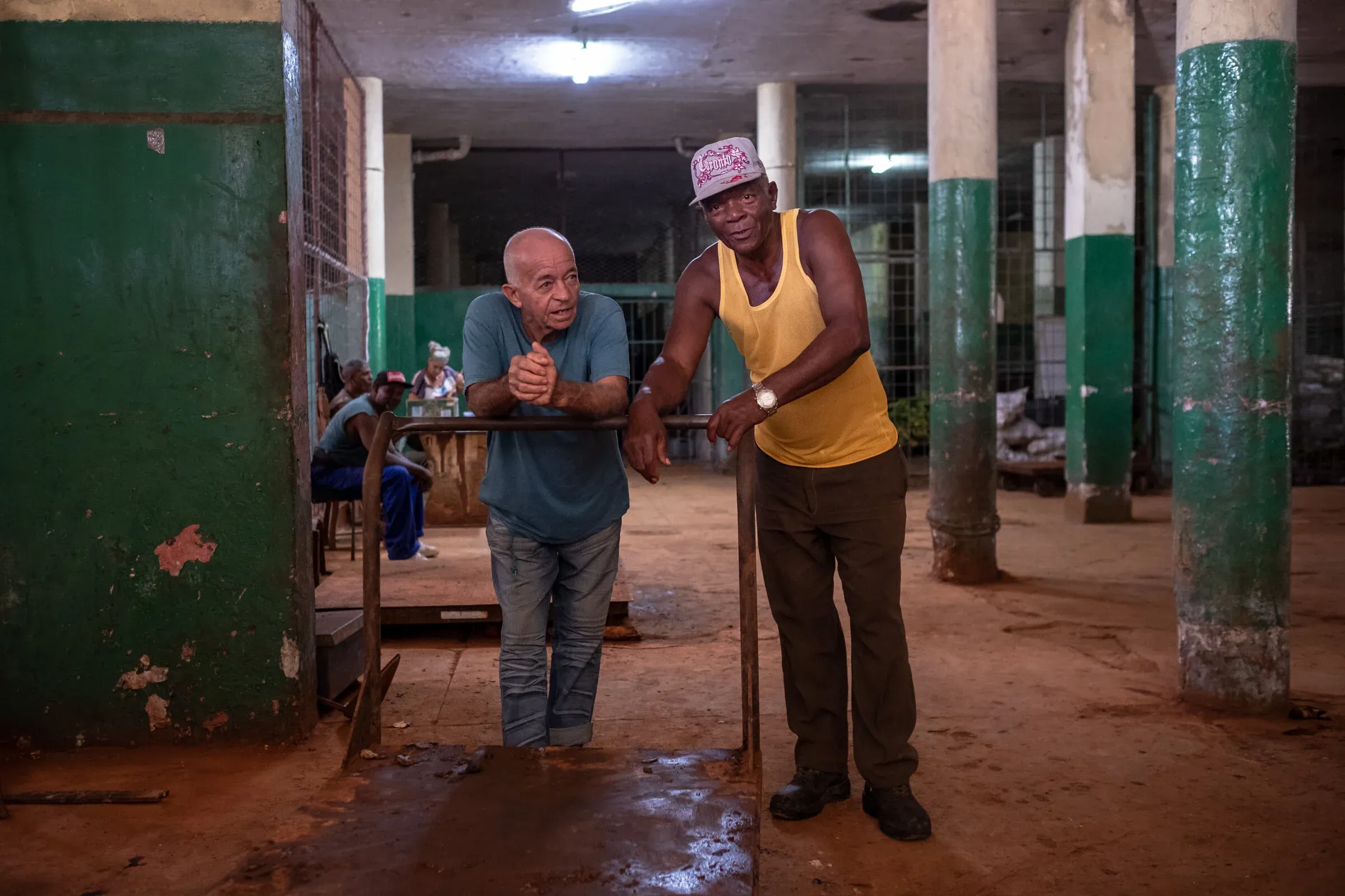 Street vendor scene in Havana