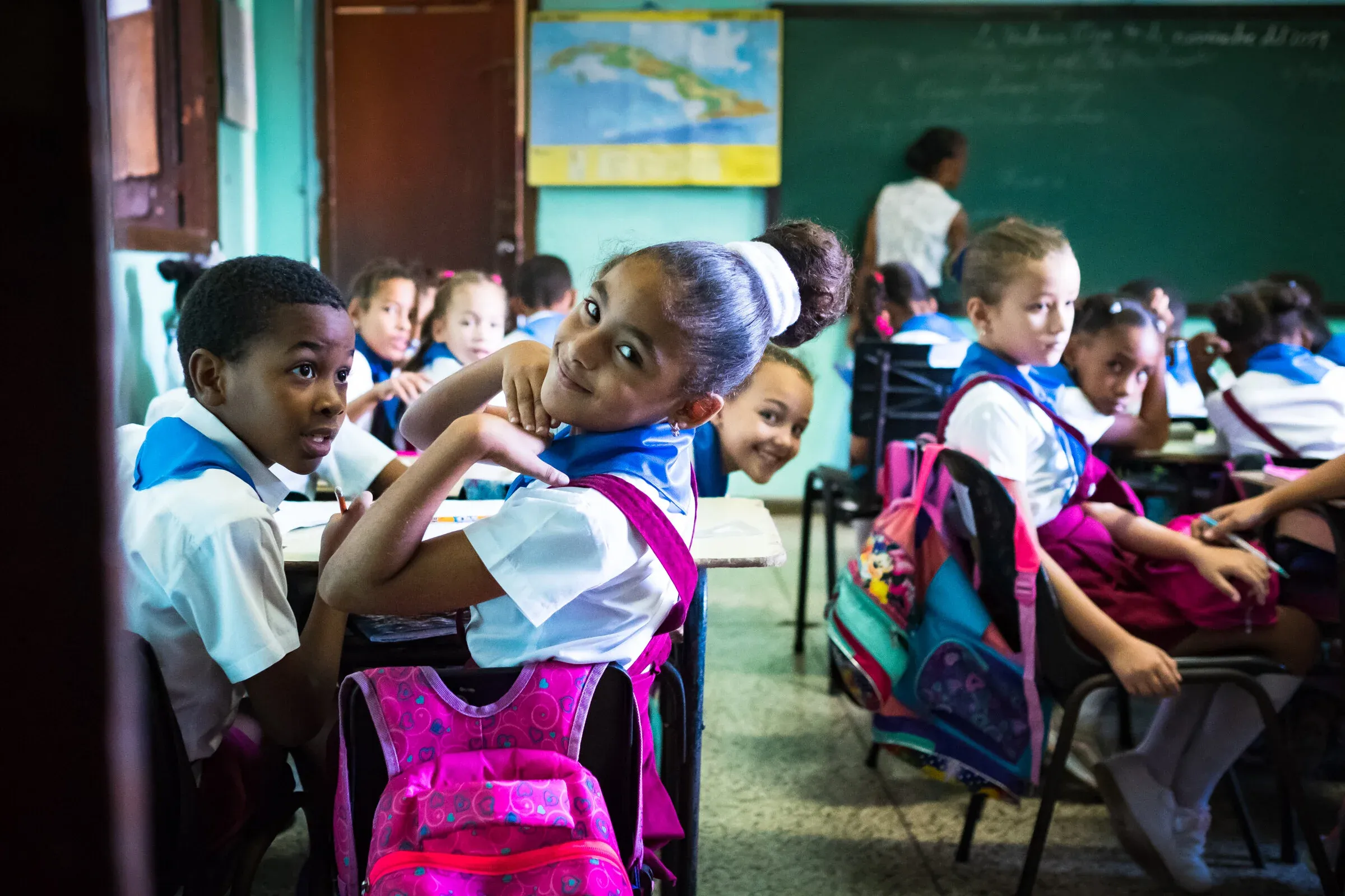 Children heading to school in Havana